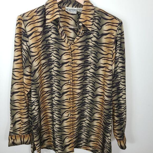 Liz Baker Vintage Animal Print Button down blouse. - Picture 1 of 10